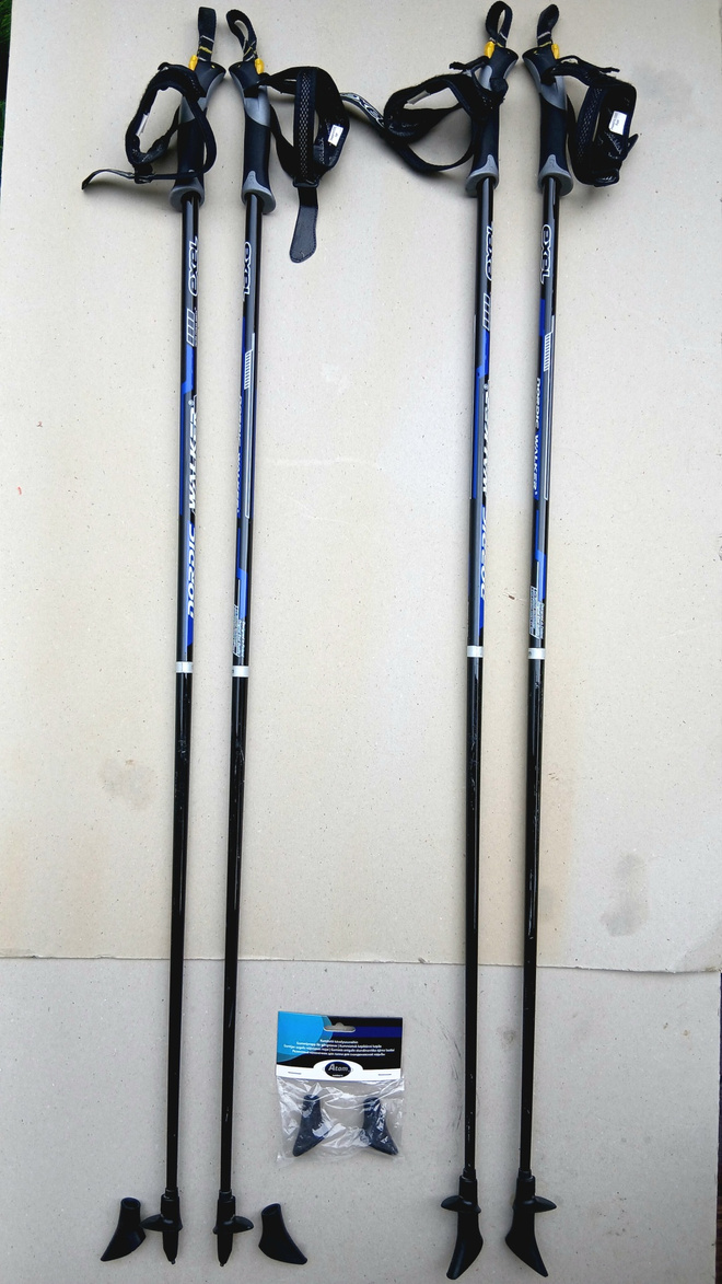 Kävelysauvoja Exel 115cm +adaptereita +asfalttitassut