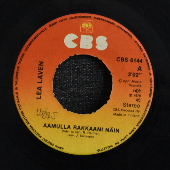Single: Laven, Lea - Aamulla rakkaani näin /En ollut uskoton