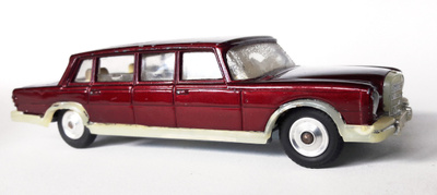 Corgi Toys 247 Mercedes Benz 600 Pullman