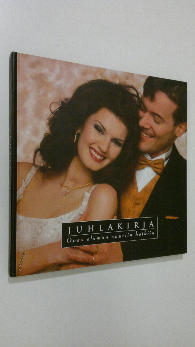 Arja (toim.) Harjuvuori : Juhlakirja : opas elämän suurii...