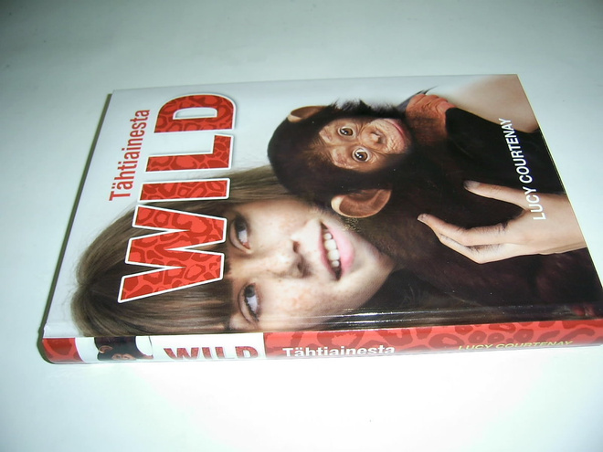LUCY COURTENAY : WILD - TÄHTIAINESTA