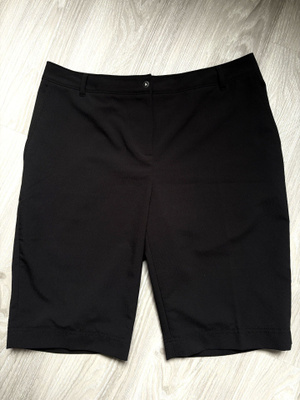 CUTTER & BUCK NAISTEN MUSTAT GOLFSHORTSIT koko 42