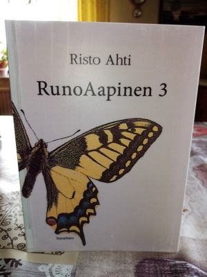 Risto Ahti :  Runoaapinen 3 ( SIS POSTIKULU)