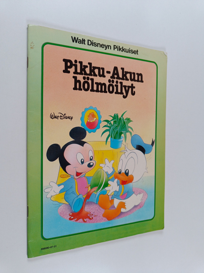 Walt Disney : Pikku-Akun hölmöilyt