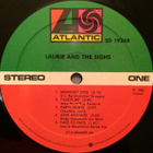 LAURIE  AND  THE  SIGHS   ::   VINYYLI  LP   1980 - pikkukuva 3