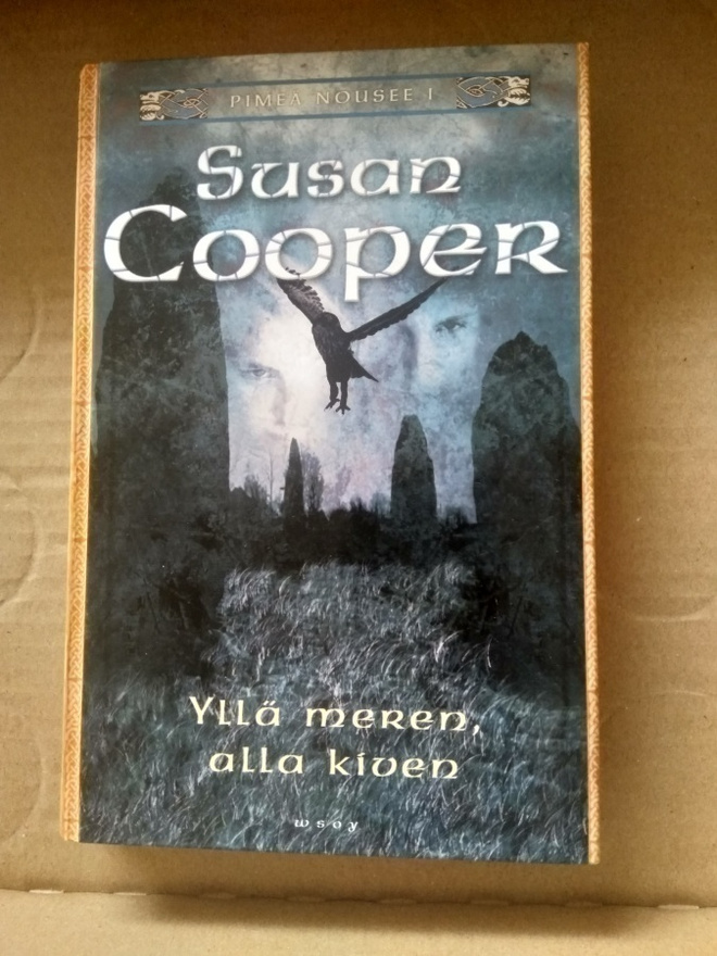 Susan Cooper : Yllä meren, alla kiven