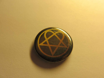 HIM VILLE VALO RINTAMERKKI