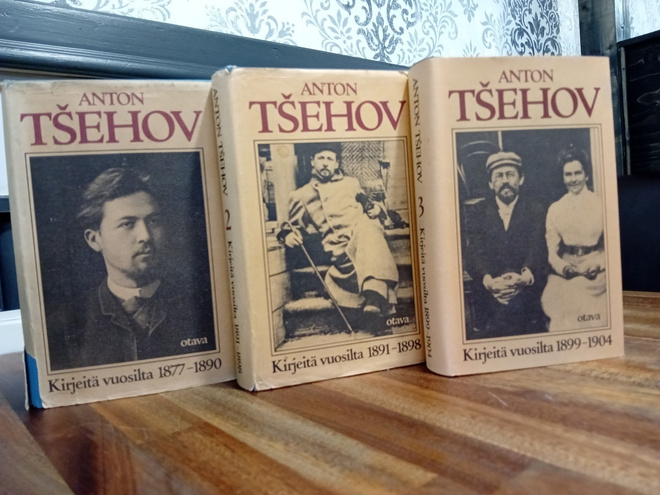 Tsehov : Kirjeitä 1-3  ( SIS POSTIKULUT  )