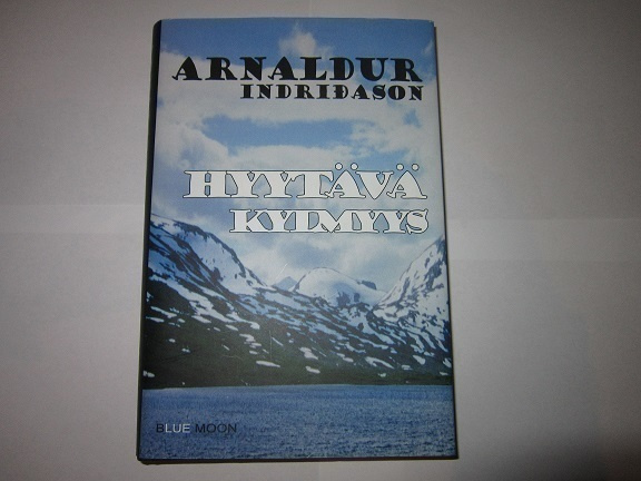 Arnaldur Indridason  HYYTÄVÄ KYLMYYS