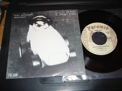7" single : Kari Peitsamon Skootteri : J. J. is back ( SIS P