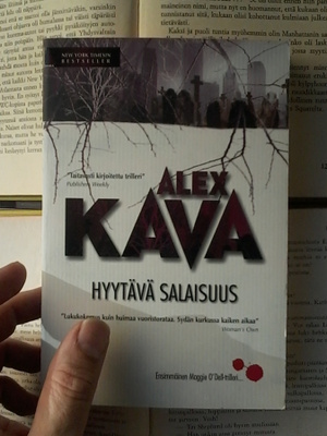 Alex Kava - Hyytävä salaisuus (nid.)