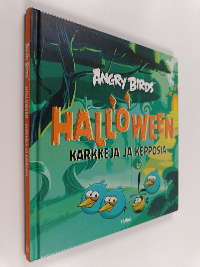 Jari Niipola : Halloween : karkkeja ja kepposia