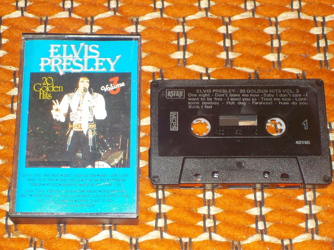 C-kasetti - ELVIS - 20 Golden Hits Volume 3 - rockabilly EX+