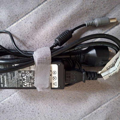 Lenovo lappärin virtalähde (laptop power supply) 65W 20V