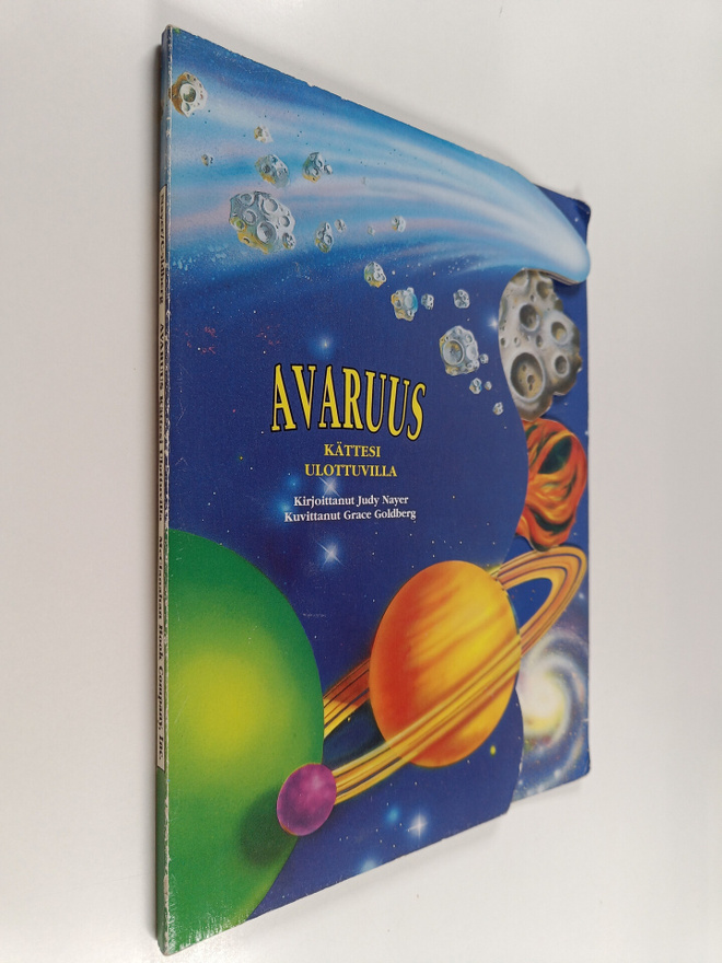 Judy Nayer : Avaruus kättesi ulottuvilla