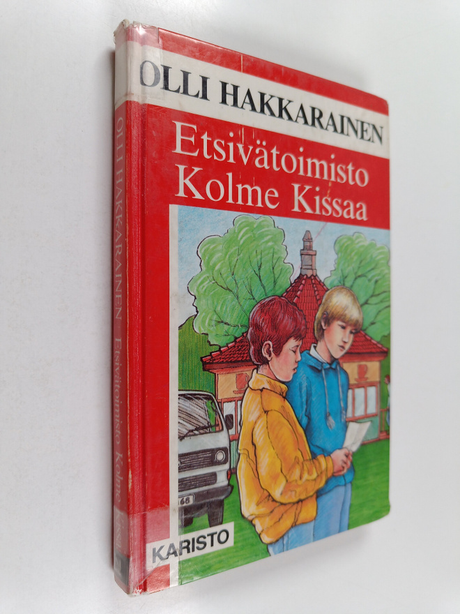Olli Hakkarainen : Etsivätoimisto Kolme Kissaa