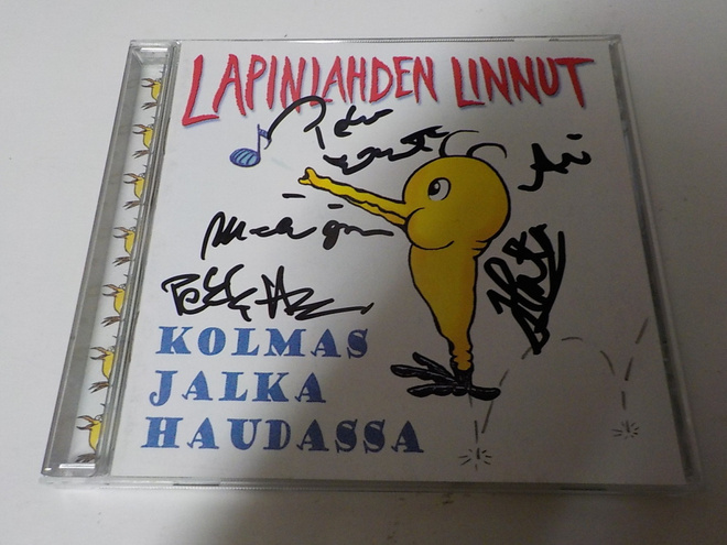 LAPINLAHDEN LINNUT KOLMAS JALKA HAUDASSA 5:llä lNIMMARILLA