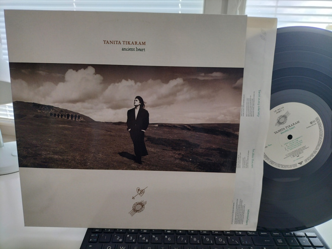 TANITA TIKARAM, Ancient heart, LP GER -88 UPEA KUNTO !!