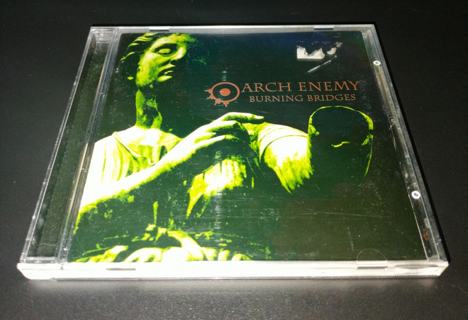Arch Enemy - Burning Bridges