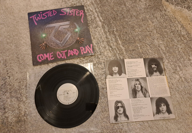 Twisted Sister – Come Out And Play lp