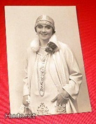 Eleganssi /  Beate Alice Victoria Zellman   (K7)