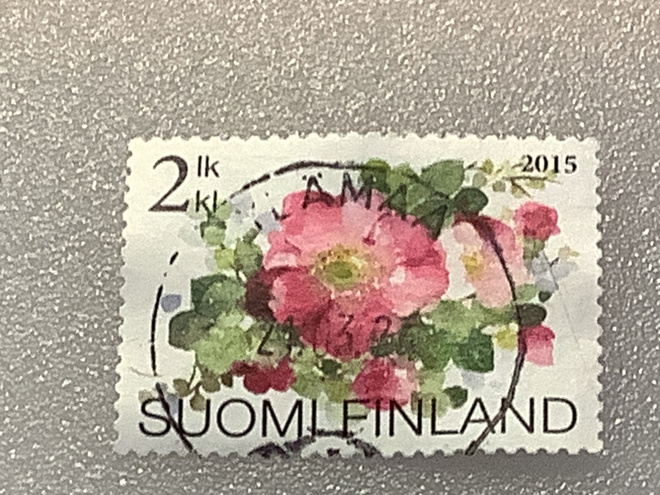 2355/ 2015 Villiruusu 1/2 o leimattu loisto