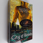 Cassandra Clare : City of bones - pikkukuva 1