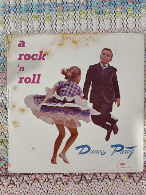 VARIOUS - A ROCK'N'ROLL DANCE PARTY LP CLP 5001 US -57