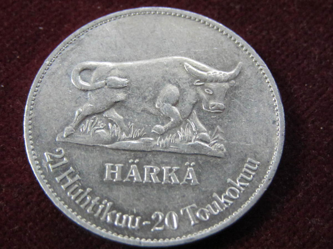 Härkä. Rauhallinen ja luotettava. Jetoni