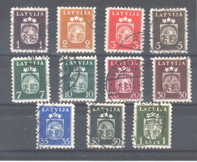 Latvia 1940 täysi sarja.