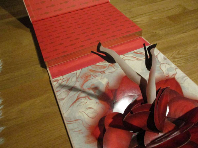 Christian Louboutin  ISO "kenkäfetissikirja" David Lynch
