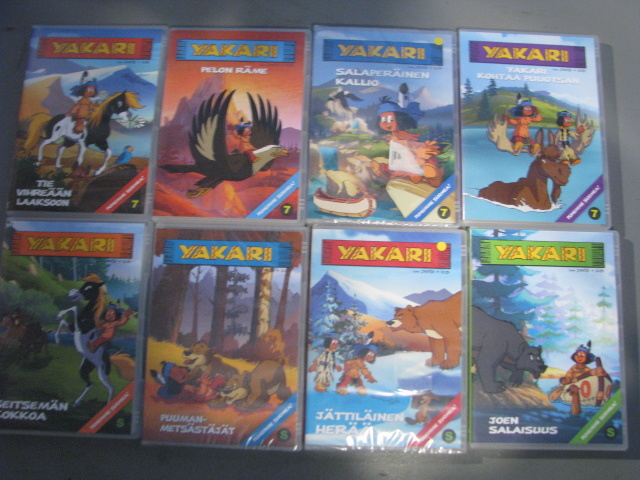 YAKARI 1 - 8  ( koko sarja, 25 jaksoa )