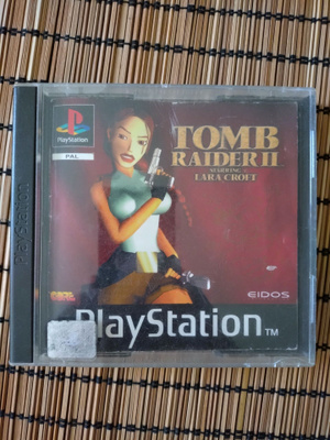 Tomb Raider II (2): Starring Lara Croft PS1