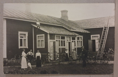 Keuruu: Pihapiiri o (1950)
