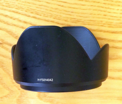 == LUMIX Lens Hood H-FS014042