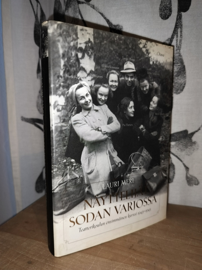 Näyttelijät sodan varjossa - Lauri Meri - 1.p.2005