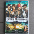 DVD: Pirates Of The Caribbean - Vierailla Vesillä (2011) - pikkukuva 1