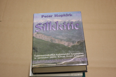 Peter Hopkirk Silkkitie A4