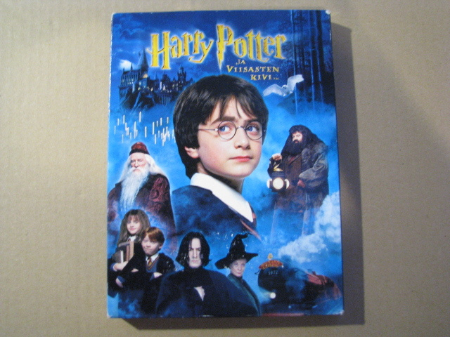 HARRY POTTER JA VIISASTEN KIVI ( Tupla-dvd )