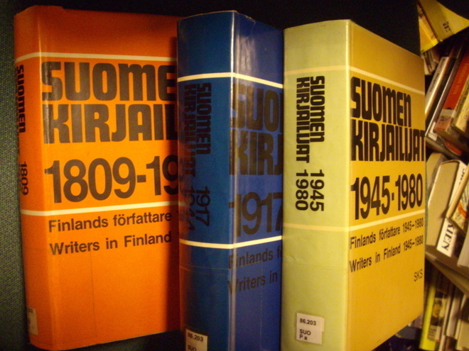 Suomen kirjailijat 1809-1980 ( 3 kirjaa ! ! ! )