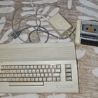 Commodore 64 kasettiasema ja virtalähde - pikkukuva 1