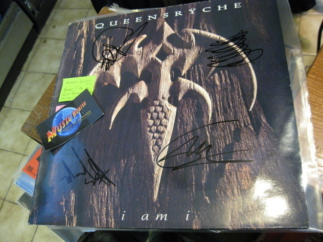 QUEENSRYCHE - I AM I 12'' SINGLE NELJÄLLÄ NIMMARILLA !