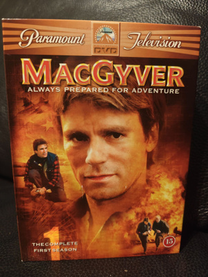 MacGyver 1.kausi (1985) DVDBOX