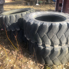 Kurottaja tai pyöräkuormaajan renkaat - pikkukuva 1