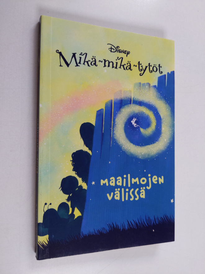 Kiki Thorpe : Maailmojen välissä
