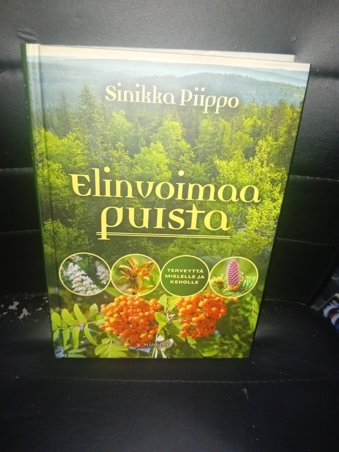Piippo  : Elinvoimaa puista ( SIS POSTIKULU  )