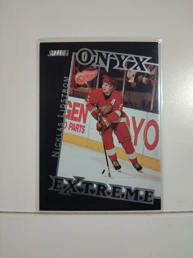 1999-00 Stadium Club - Onyx Extreme #OE7 Nicklas Lidstrom