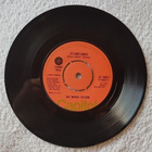 The World Column  – So Is The Sun 7" CLEETHORPES TARRA! - pikkukuva 3