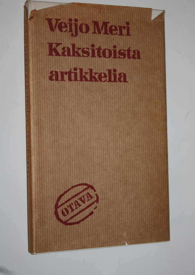 Veijo Meri : Kaksitoista artikkelia