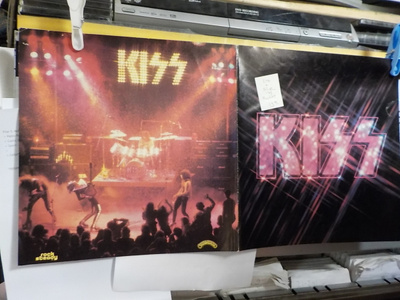 KISS ALIVE 2x POSTERIT/BOOKLETIT